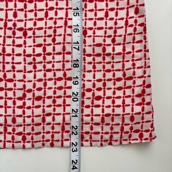 Silk Vineyard Vines Red White Geometric Art Print Short Sleeve Pullover Blouse S - Picture 6 of 10